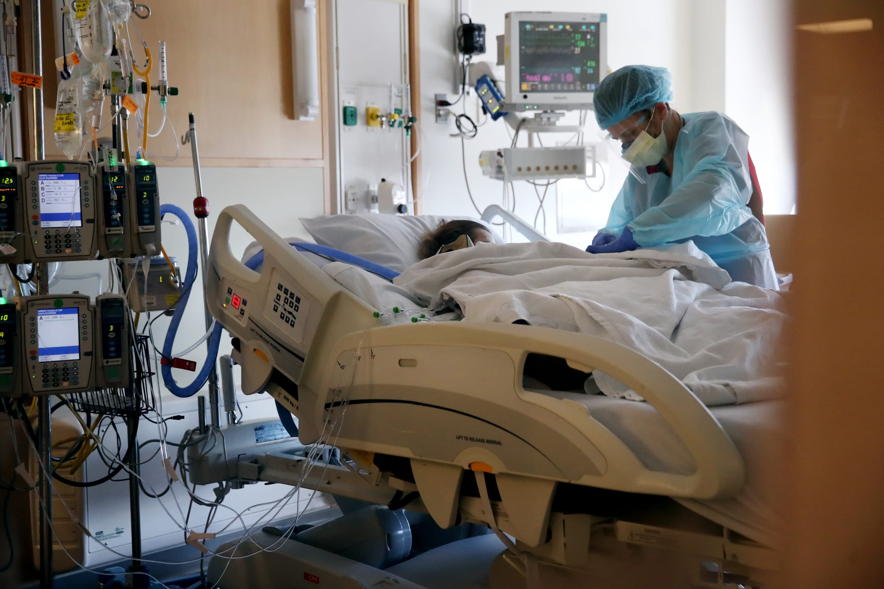 Medical beds for hospitals and long-term care - Arjo