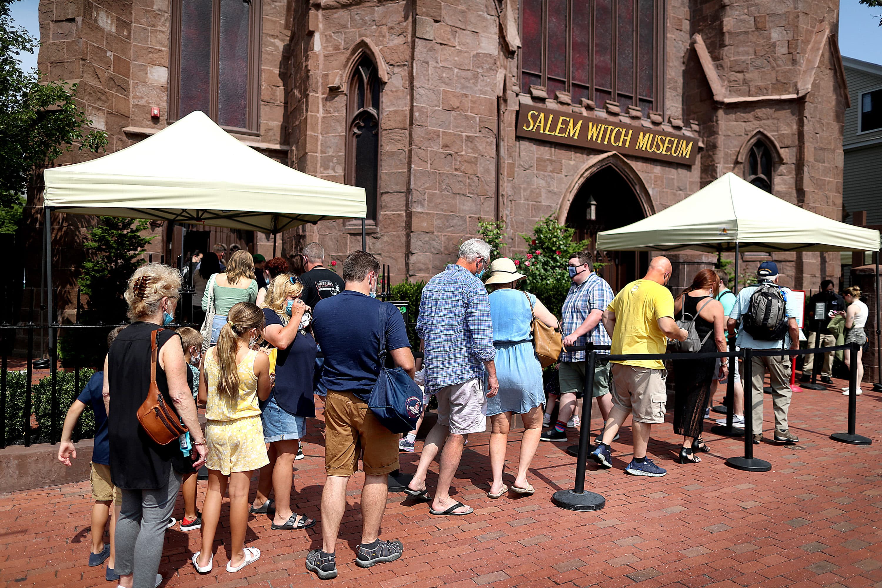 Salem Prepares For The Return Of Halloween Crowds That Could Break Records | Wbur News