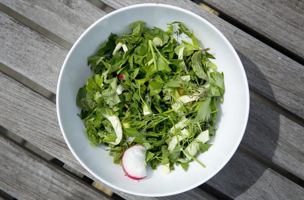 UMass offers way for students to understand carbon impact of dining hall meals - Vimarsana News
