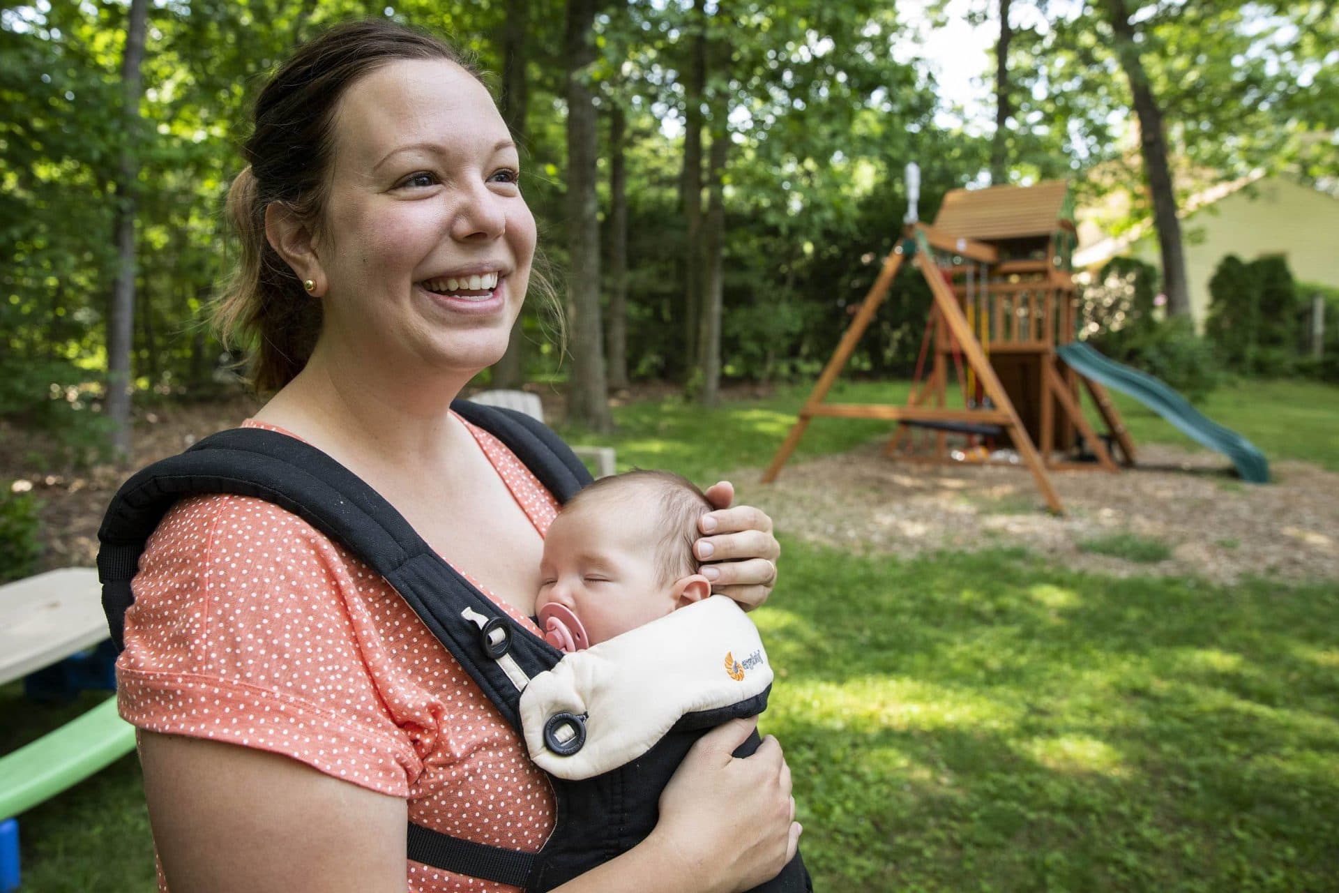 Vanessa Pashkoff with her daughter Violet. (Robin Lubbock/WBUR)