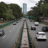 Cars driving along Storrow Drive. (Robin Lubbock/WBUR)