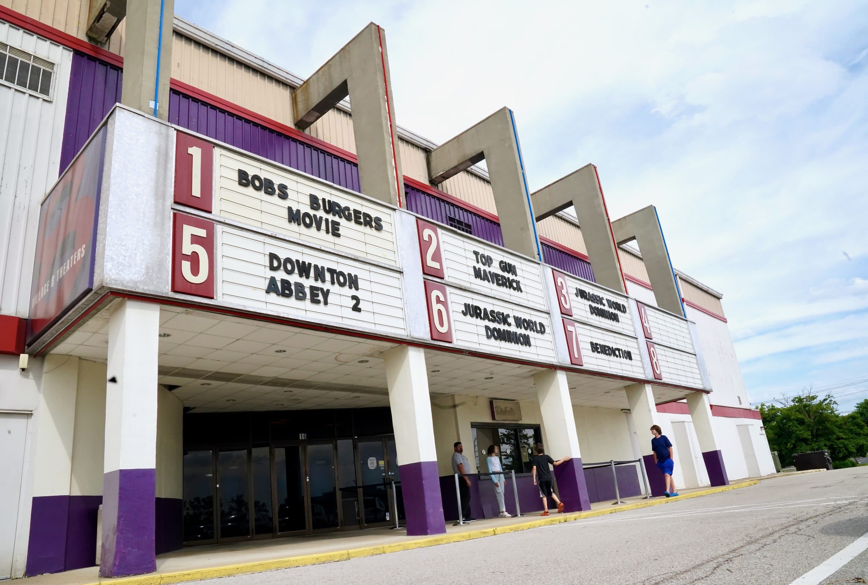 Claremore Cinema 8 Theaters - 8zzyygs