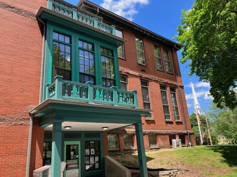 Barre museum begins identifying, photographing Native objects so they can be returned - Vimarsana News